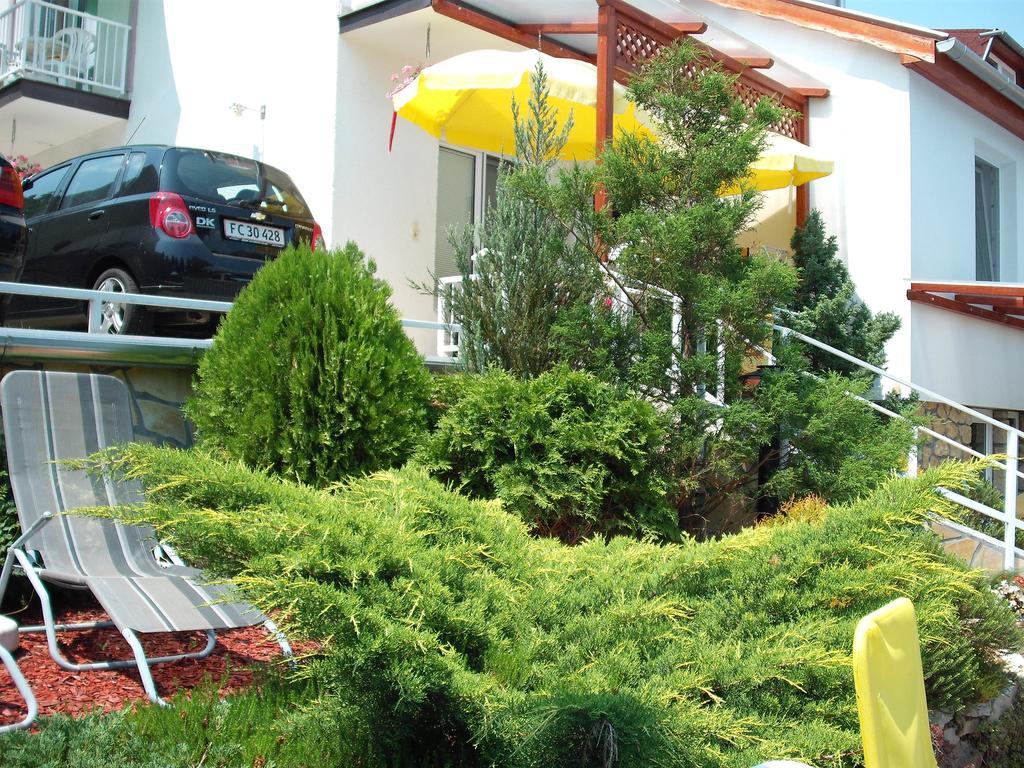 Apart Hévízi Ház Exterior foto