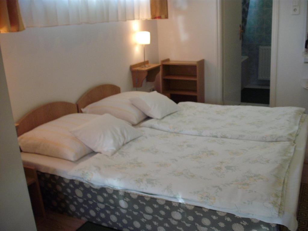 Apart Hévízi Ház Habitación foto