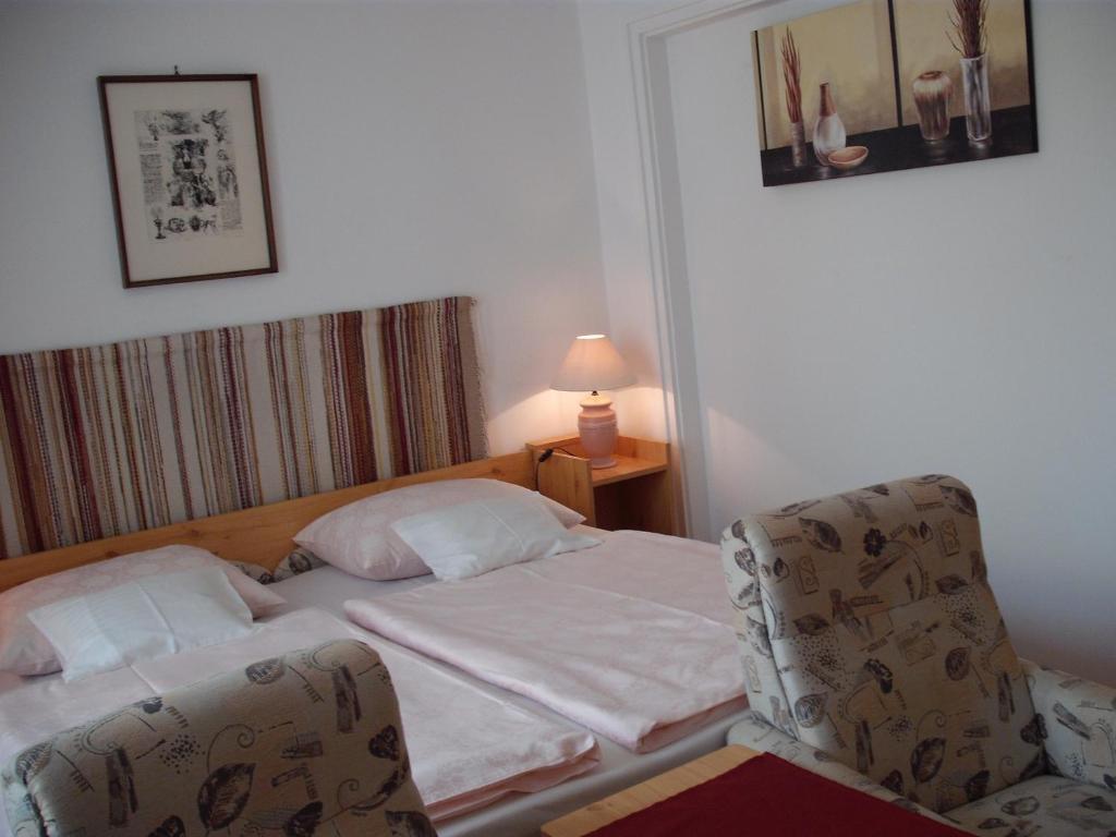 Apart Hévízi Ház Habitación foto