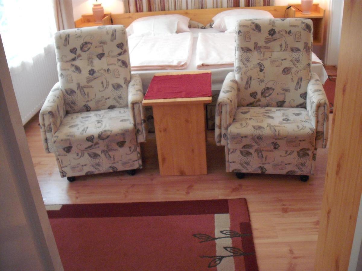 Apart Hévízi Ház Habitación foto