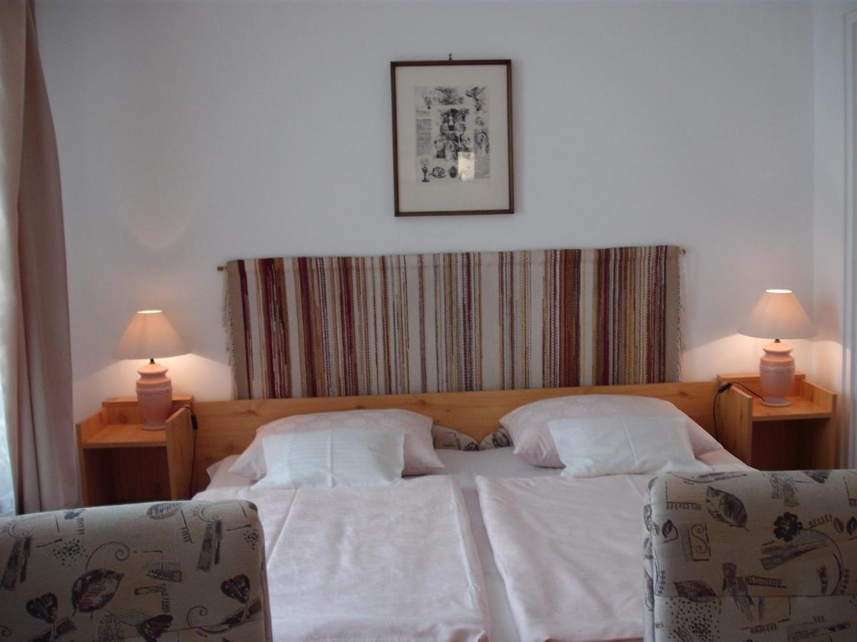 Apart Hévízi Ház Habitación foto